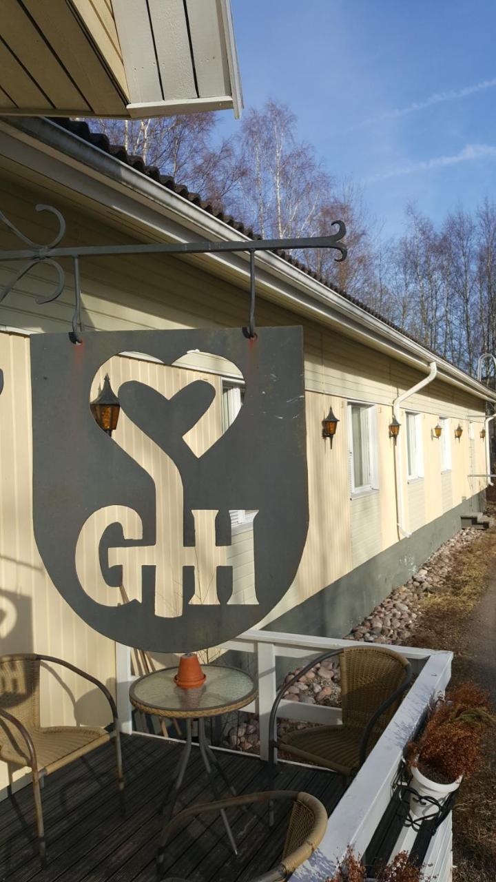 Gasthaus Henri Raisio ภายนอก รูปภาพ